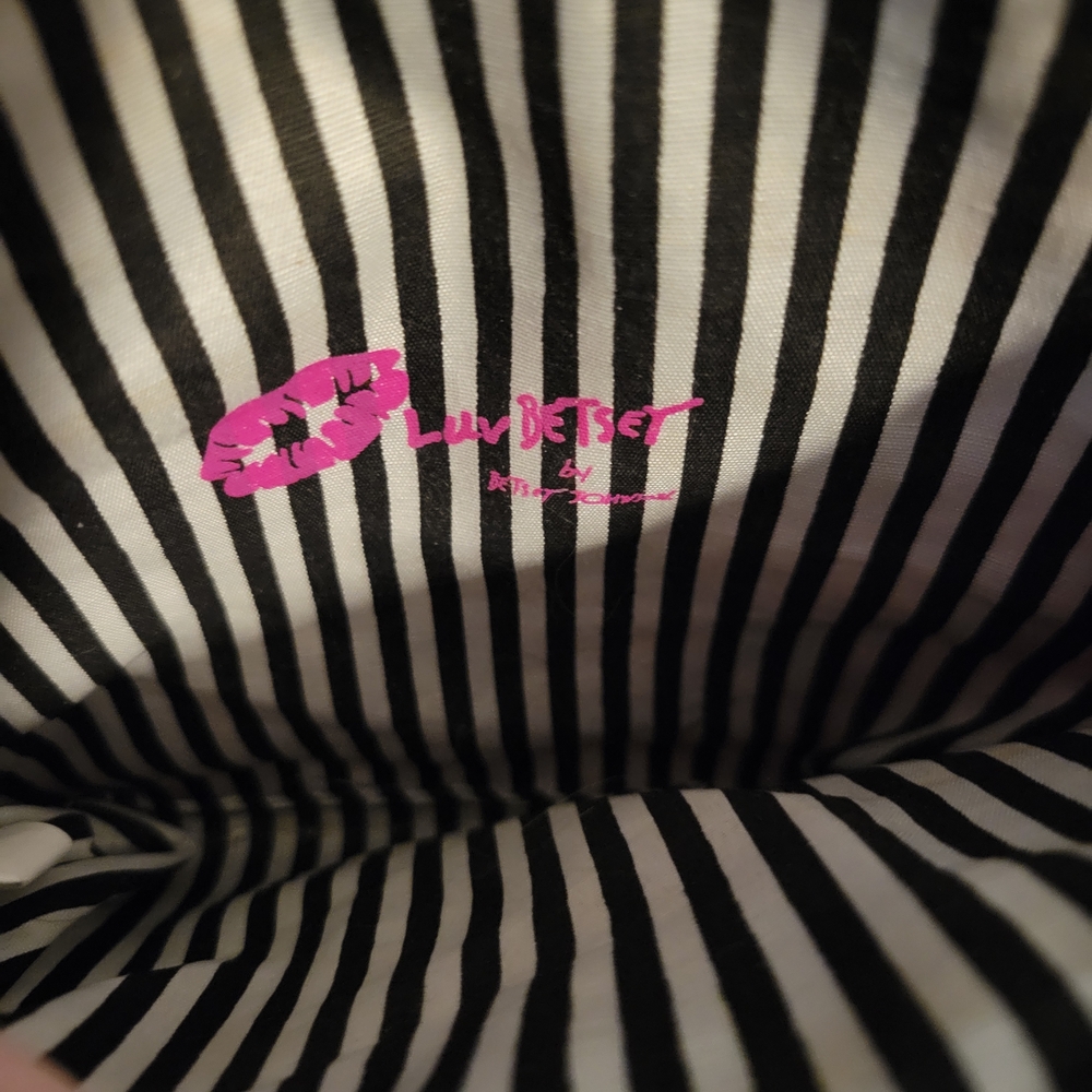 Betsey Johnson Pink Quilted Women's Bag - Picture 6 of 7
